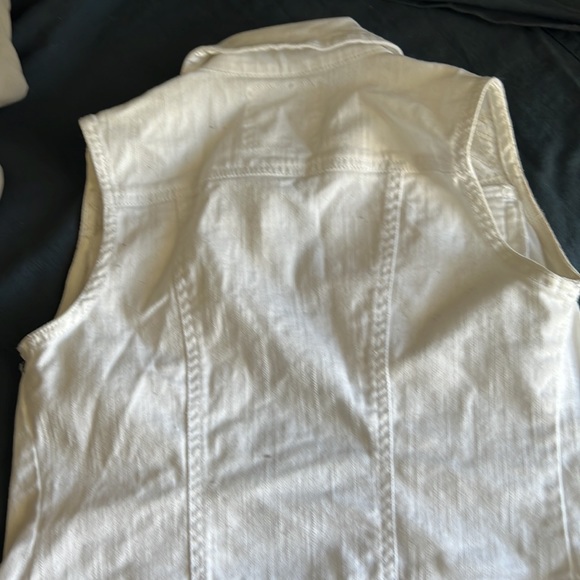 White denim sleeveless jacket for sundresses when it’s hot outside - Picture 3 of 3